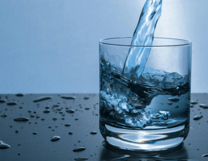 eau_plate_et_gazeuse_ben_boissons_services_1x